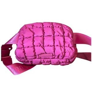 Madden Girl Fanny Pack Belt Bag Puckered Quilted Pink NEW